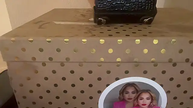 Ravenna05 online show from February 2026 07:00:02 PM