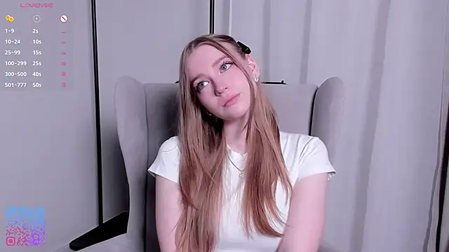 RowenaIanniello online show from April 2026 10:44:01 PM