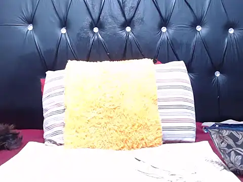 Snapshot of MissConniexxx chatting on February 2026 03:45:02 PM MissConniexxx online show from February 2026 03:45:02 PM