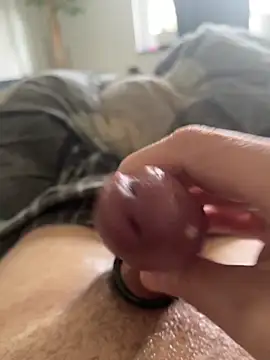 ManuelCervantes1972 online show from April 2026 07:37:02 AM