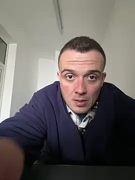 Snapshot of FortunaXmen chatting on February 2026 11:28:01 AM FortunaXmen online show from February 2026 11:28:01 AM