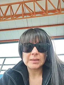 Lyonette reading1 online show from June 2026 04:28:01 PM