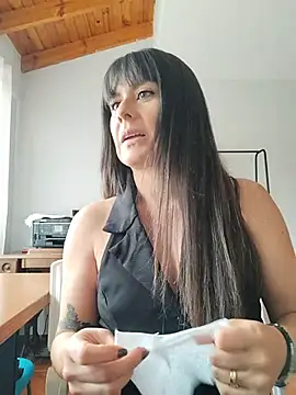 Lyonette reading1 online show from June 2026 03:45:01 PM