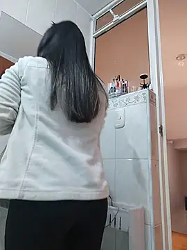 Lyonette reading1 online show from March 2026 02:11:01 PM