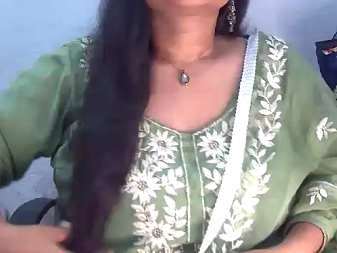 Snapshot of Saniya_K2 chatting on May 2026 12:25:02 PM Saniya K2 online show from May 2026 12:25:02 PM