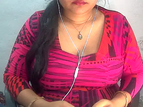 Snapshot of Saniya_K2 chatting on May 2026 04:10:01 PM Saniya K2 online show from May 2026 04:10:01 PM