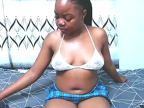 Snapshot of AlliBabe chatting on February 2026 06:51:01 PM AlliBabe online show from February 2026 06:51:01 PM