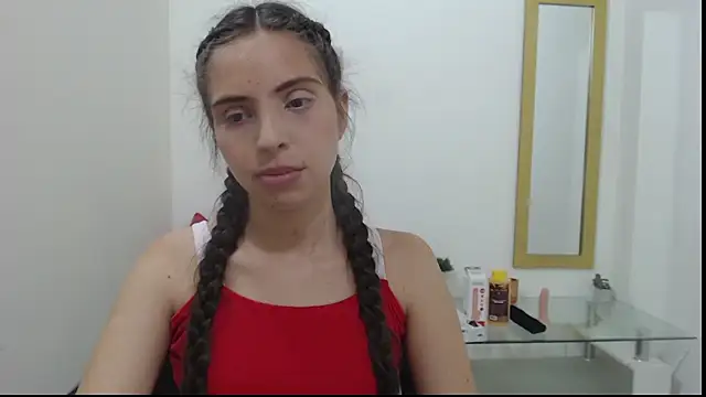 Snapshot of SugarBlanc chatting on February 2026 04:01:02 AM SugarBlanc online show from February 2026 04:01:02 AM