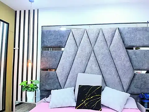 Snapshot of Mila_Nova_ chatting on February 2026 11:54:01 AM Mila Nova online show from February 2026 11:54:01 AM