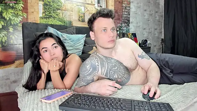Snapshot of _littleangie_ chatting on July 2026 01:28:02 AM littleangie online show from July 2026 01:28:02 AM
