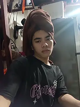 Wildcam21 online show from February 2026 05:26:02 AM