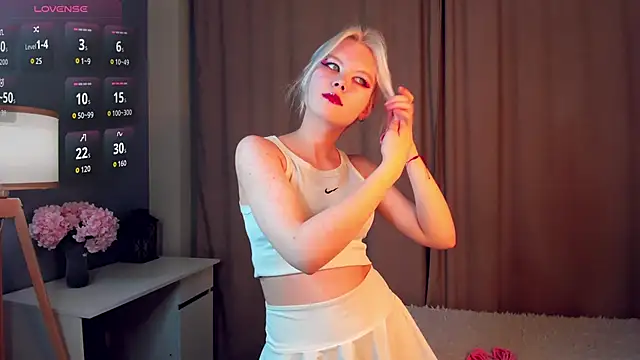 GoldenLenarz online show from March 2026 11:10:01 AM