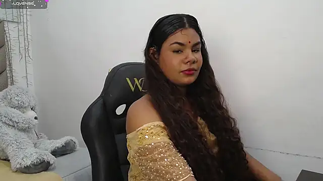 Snapshot of yaazhinii chatting on February 2026 11:43:02 AM yaazhinii online show from February 2026 11:43:02 AM