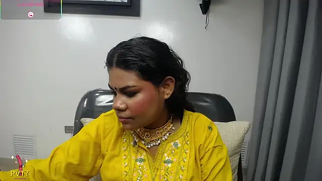 Snapshot of yaazhinii chatting on April 2026 12:19:02 PM yaazhinii online show from April 2026 12:19:02 PM