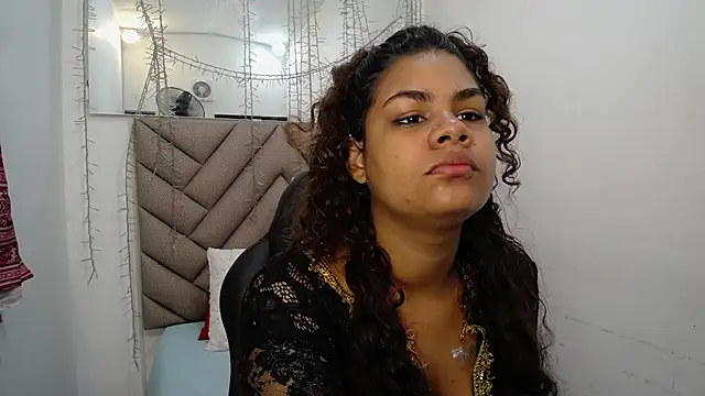 Snapshot of yaazhinii chatting on March 2026 11:25:02 AM yaazhinii online show from March 2026 11:25:02 AM