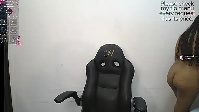 Snapshot of yaazhinii chatting on March 2026 11:58:02 AM yaazhinii online show from March 2026 11:58:02 AM