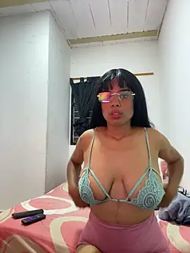 Snapshot of brytaniweed chatting on March 2026 06:03:01 AM brytaniweed online show from March 2026 06:03:01 AM