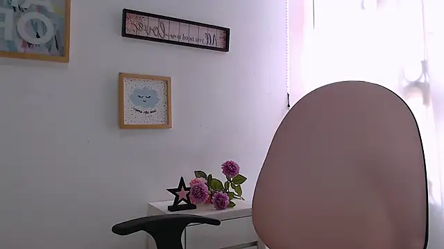 Aantoniaa brown27 online show from February 2026 01:46:02 PM