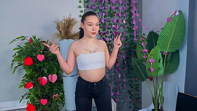 RoxannRunk online show from February 2026 06:44:01 AM