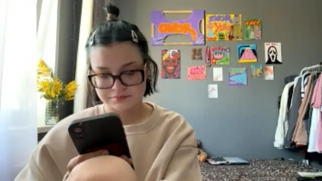 AngelLune online show from March 2026 11:27:02 AM