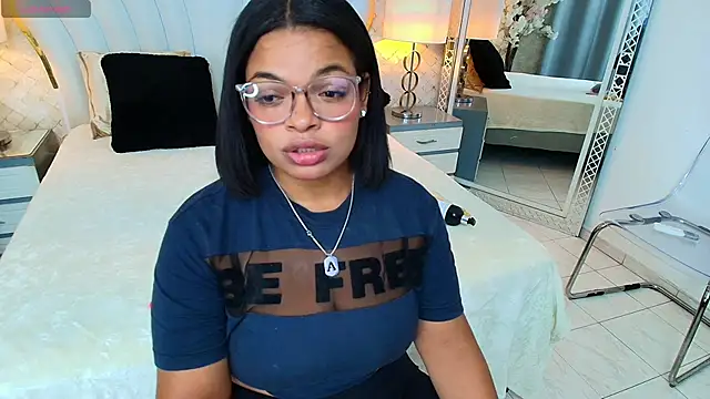 YazminJenner online show from April 2026 05:09:02 AM