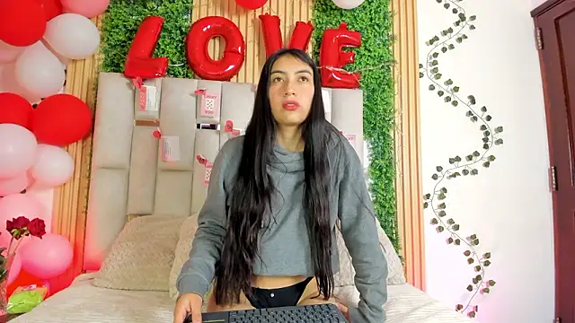 Snapshot of Emma_Nmm chatting on February 2026 11:45:01 AM Emma Nmm online show from February 2026 11:45:01 AM