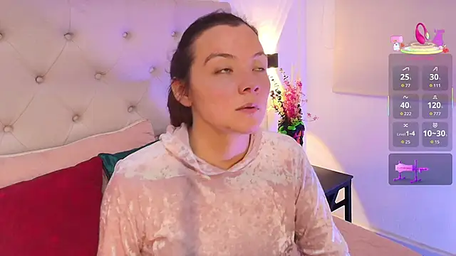 MiccaMadison online show from April 2026 02:51:02 PM