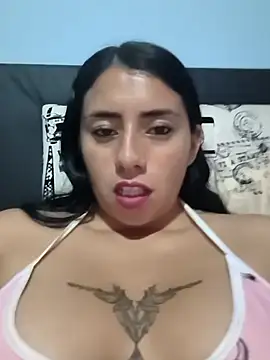 Snapshot of ashleymonroe4 chatting on February 2026 02:33:01 AM ashleymonroe4 online show from February 2026 02:33:01 AM