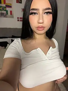 Snapshot of Sofiia_Vegaa chatting on July 2026 01:25:02 AM Sofiia Vegaa online show from July 2026 01:25:02 AM