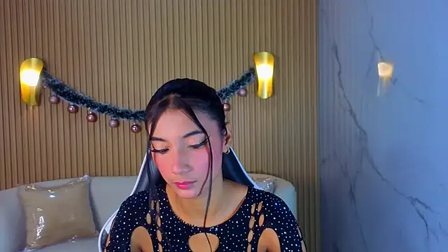 Perla Moon Tx online show from February 2026 12:34:02 PM