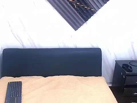 SamiSaturno online show from February 2026 07:12:01 PM