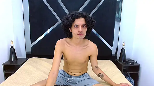 SamiSaturno online show from February 2026 06:59:02 PM