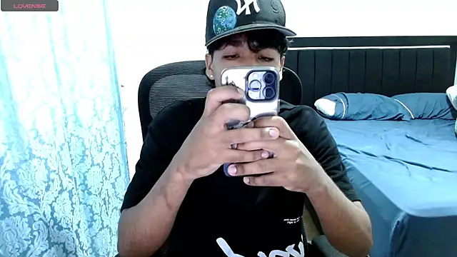 Pedestal diamant online show from March 2026 11:11:01 PM