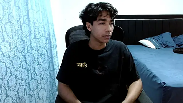 Pedestal diamant online show from March 2026 11:36:02 PM