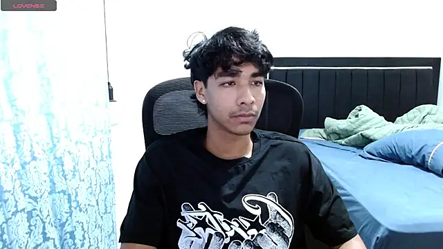 Pedestal diamant online show from March 2026 12:15:02 AM