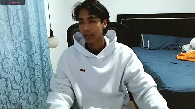 Pedestal diamant online show from April 2026 11:33:02 PM