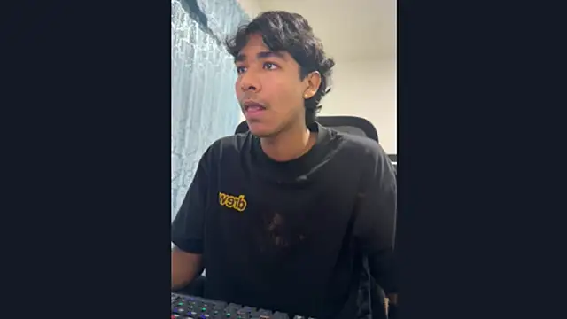 Pedestal diamant online show from February 2026 12:21:02 AM