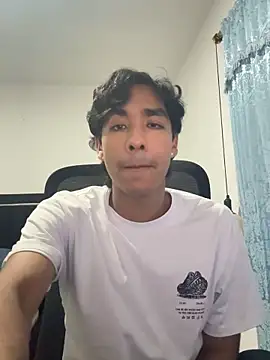 Pedestal diamant online show from March 2026 11:34:02 PM