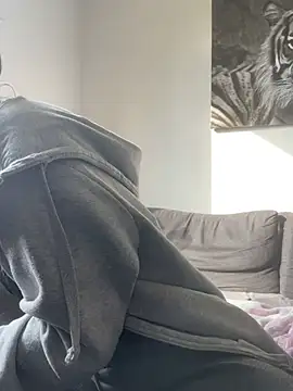 Snapshot of zoeelovee chatting on February 2026 12:45:01 PM zoeelovee online show from February 2026 12:45:01 PM