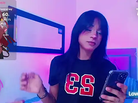 moonlyvelvet online show from March 2026 05:27:02 AM