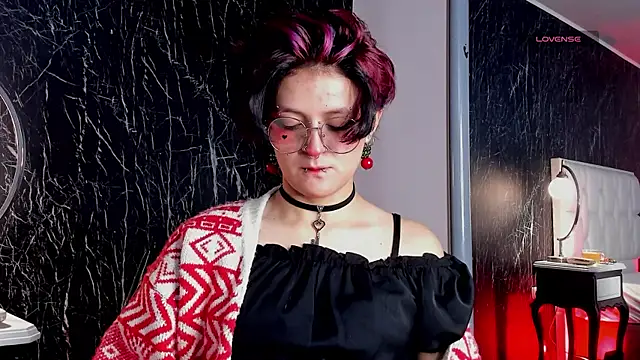 YuuMiko online show from March 2026 12:21:01 PM