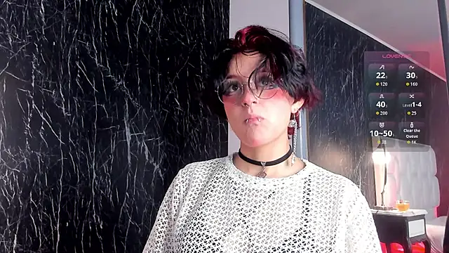 YuuMiko online show from March 2026 12:32:01 PM