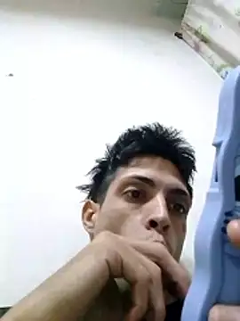 CubanoxxxSex online show from February 2026 09:32:01 PM