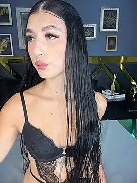 Snapshot of BadLilAngelXXX chatting on April 2026 01:12:02 PM BadLilAngelXXX online show from April 2026 01:12:02 PM