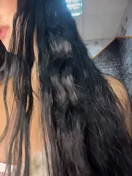 BadLilAngelXXX online show from May 2026 01:14:02 PM