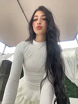 BadLilAngelXXX online show from April 2026 01:30:02 PM