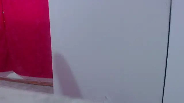 astrid blaze 27 online show from February 2026 07:58:01 PM