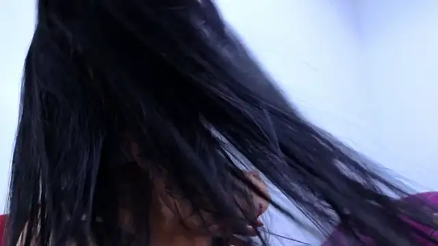 Julieta-Horny- online show from April 2026 01:05:02 PM