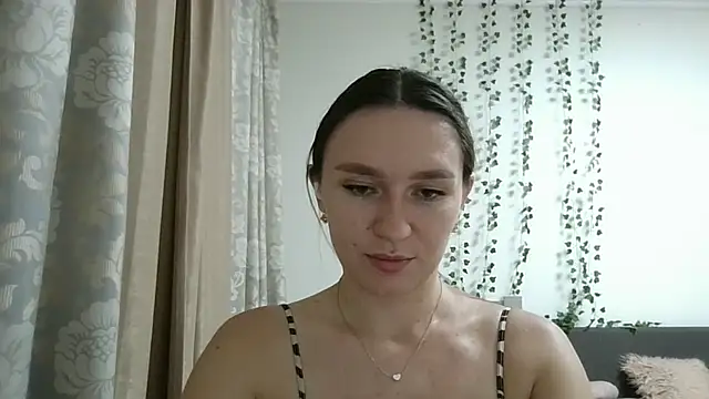 LilitTXX online show from August 2026 07:40:01 PM