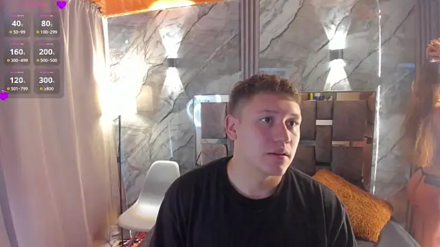 Snapshot of Manson_and_Zoe chatting on April 2026 11:38:02 AM Manson and Zoe online show from April 2026 11:38:02 AM